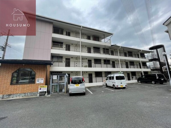 外観(落ち着いた雰囲気の外観です)