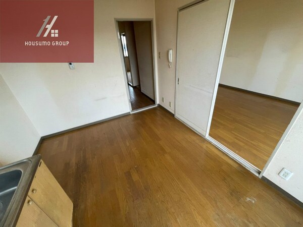 居室(使いやすいリビングです)