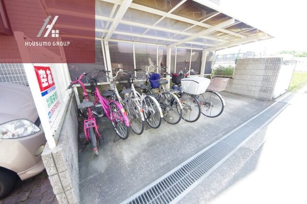 ロビー・ラウンジ(建物の内部です)