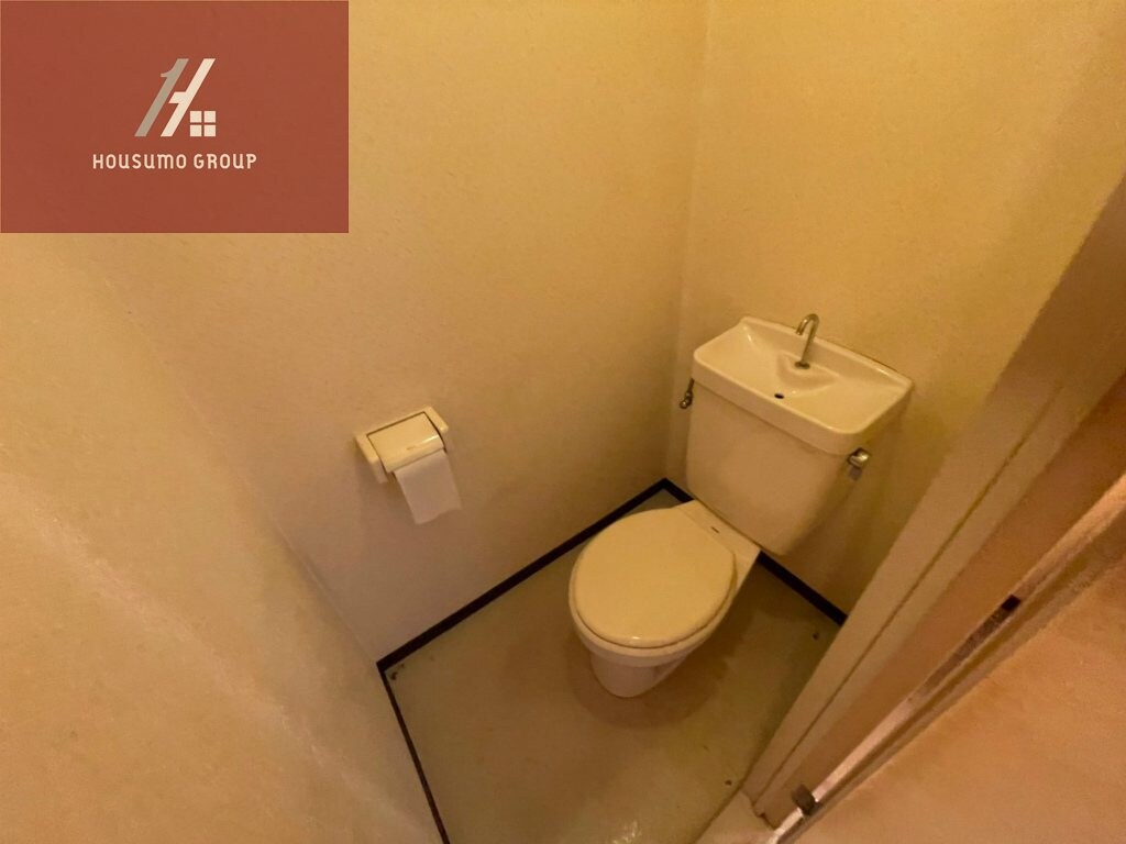 物件内観写真10　(コンパクトで使いやすいトイレです)