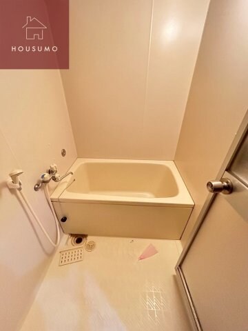 物件内観写真7　(コンパクトで使いやすいお風呂です)