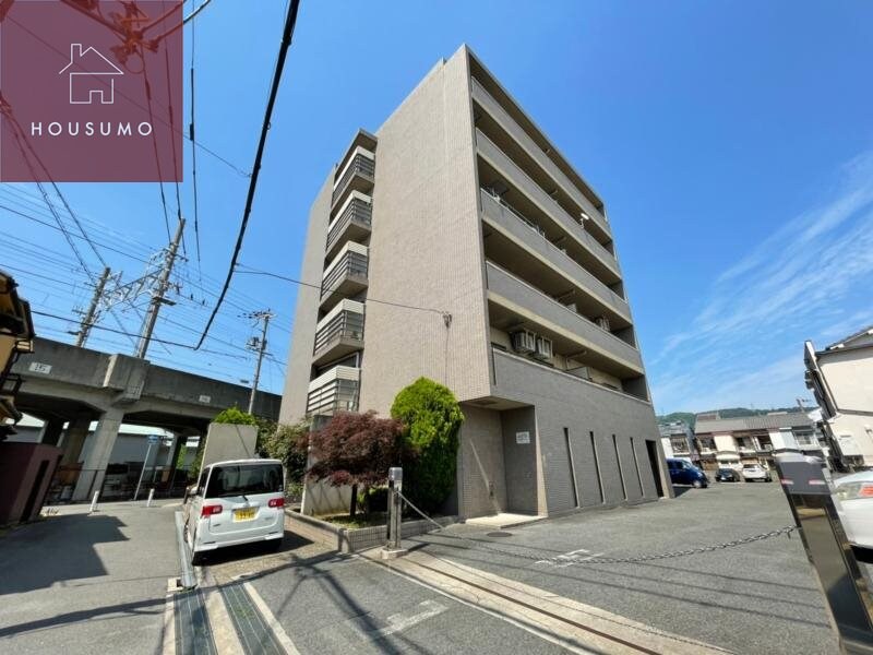 物件外観写真4　(収納豊富です)