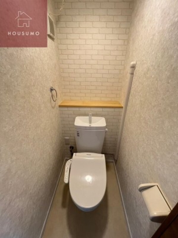 トイレ(コンパクトで使いやすいトイレです)
