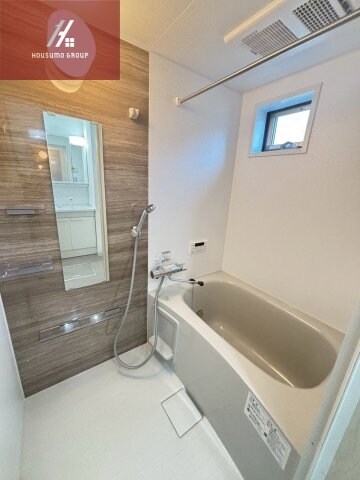 物件内観写真6　(日々の疲れを癒すお風呂付です)