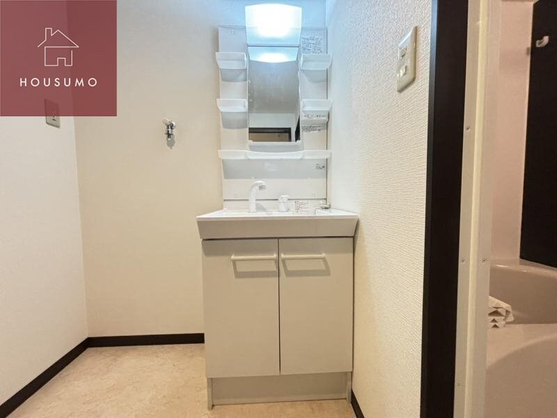 物件内観写真22　(独立洗面化粧台が付いています)
