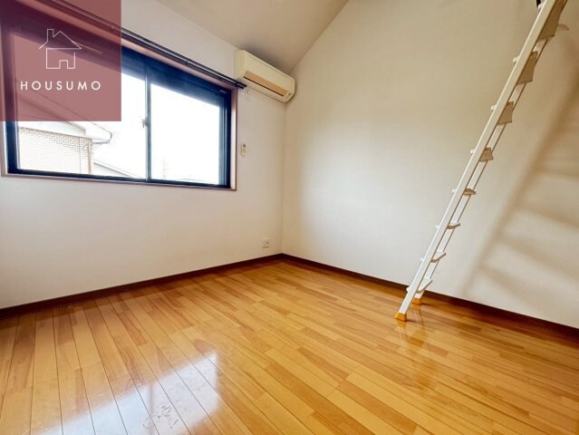 物件内観写真5　(きれいな洋室です)