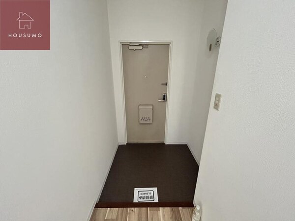 玄関(毎日通る玄関はこちらです)