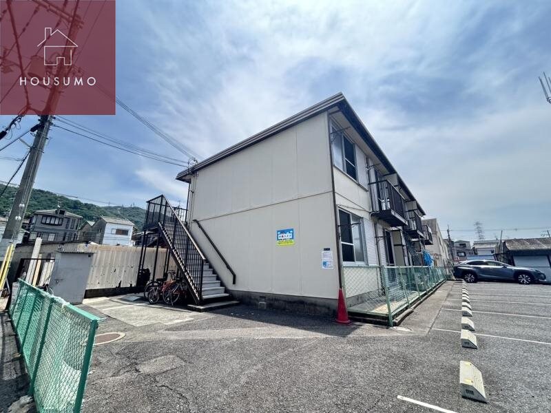 物件外観写真1　(おしゃれな外観です)