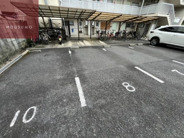 エントランス(建物の内部です)