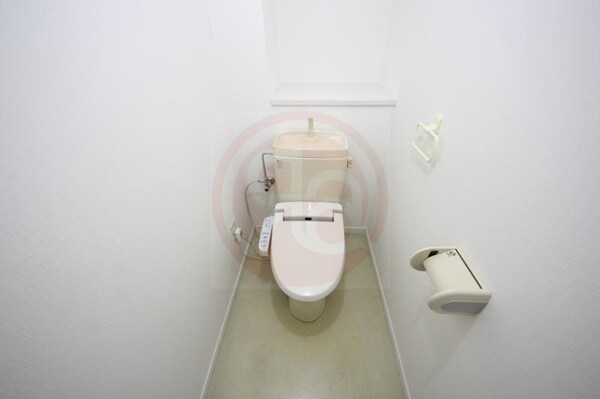 トイレ(ゆったりとした空間のトイレです)