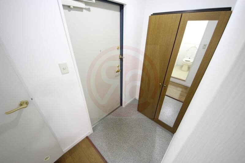 物件内観写真14　(シンプルで使いやすい玄関です)