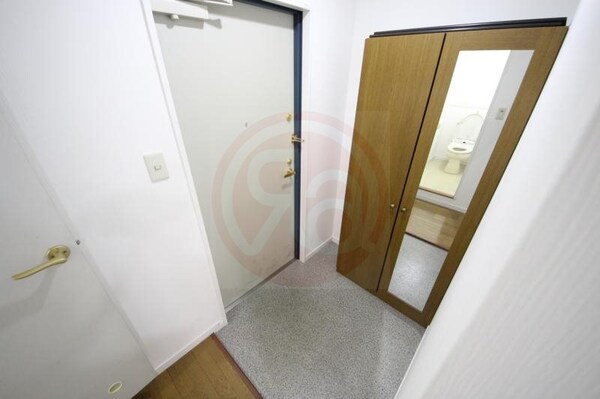 玄関(シンプルで使いやすい玄関です)