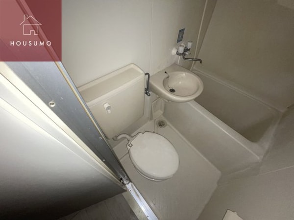 トイレ(清潔感のあるトイレです)