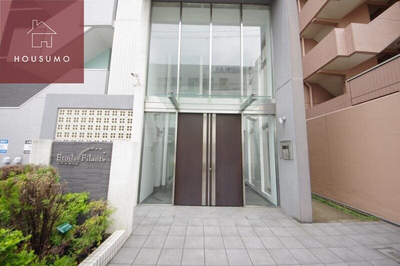 物件外観写真2　(建物の内部です)