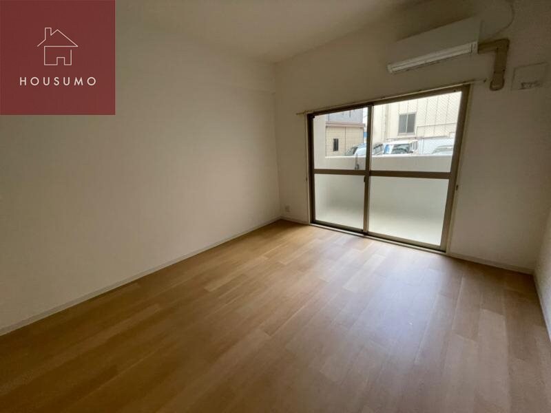 物件内観写真4　(使いやすい居間です)