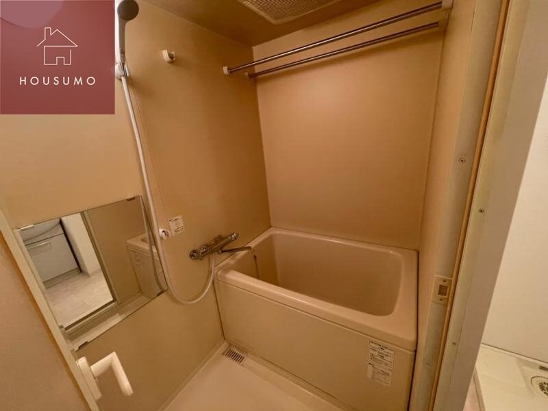 物件内観写真8　(落ち着いた空間のお風呂です)