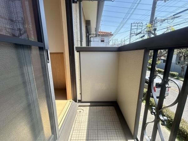 バルコニー(バルコニーがあります)