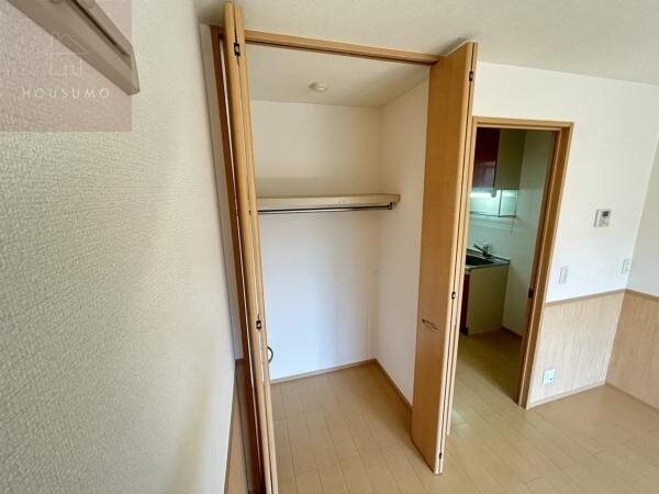 収納(小物を収納するのに便利です)