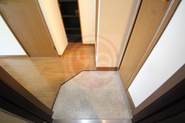 玄関(きれいな玄関です)