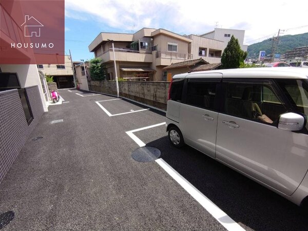 駐車場(駐車場完備です)