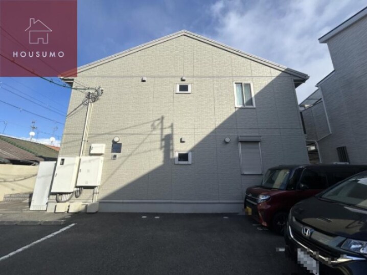 物件外観写真3　(きれいな外観です)