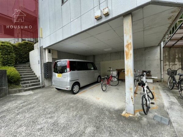 駐車場(駐車場があります)