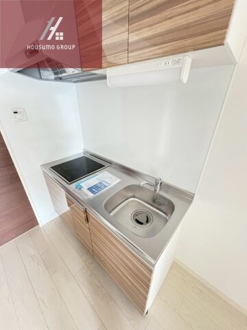 物件内観写真8　(コンパクトなキッチンで掃除もラクラク)