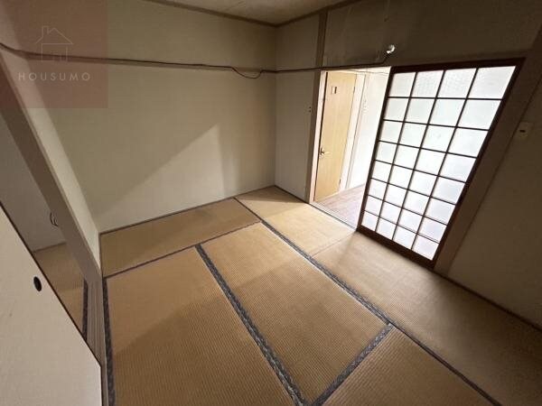 和室(和室があると落ち着いた雰囲気になりますね)