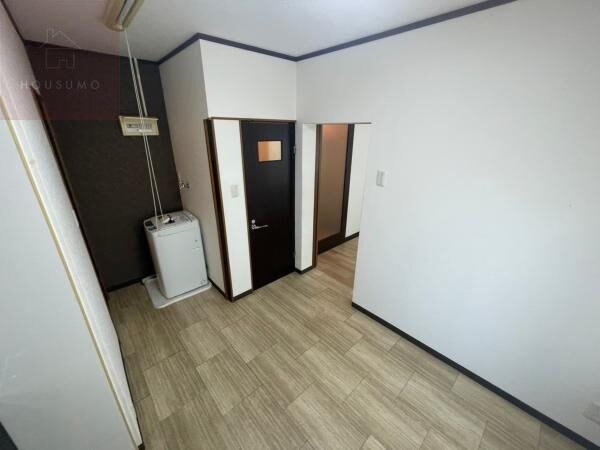 物件内観写真25　(ゆったり過ごせる居間です)