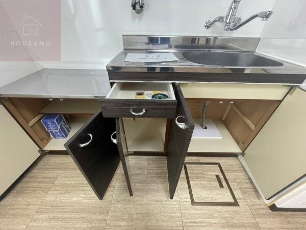 収納(便利な収納スペースです)