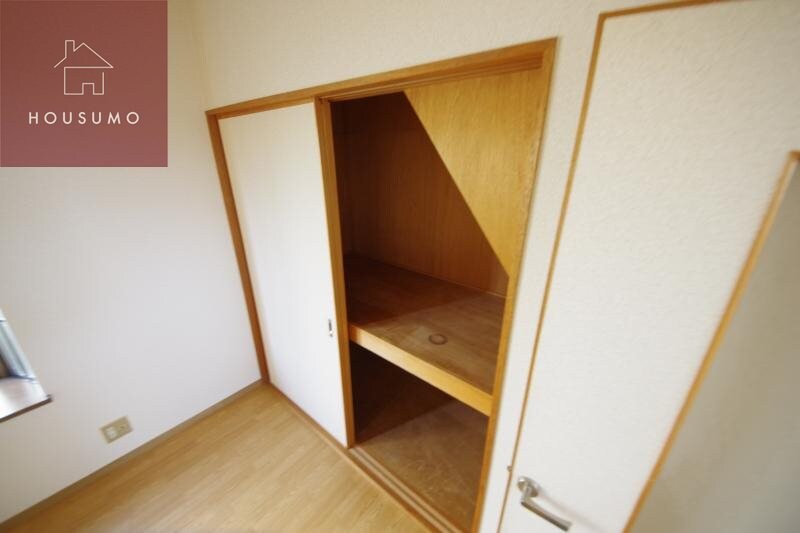 物件内観写真20　(ちょっとした収納スペースも充実しています)