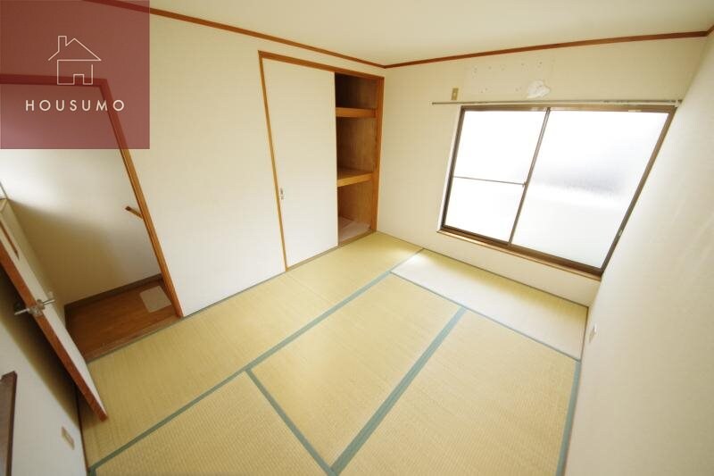 物件内観写真25　(い草の香りが落ち着く素敵な和室です)