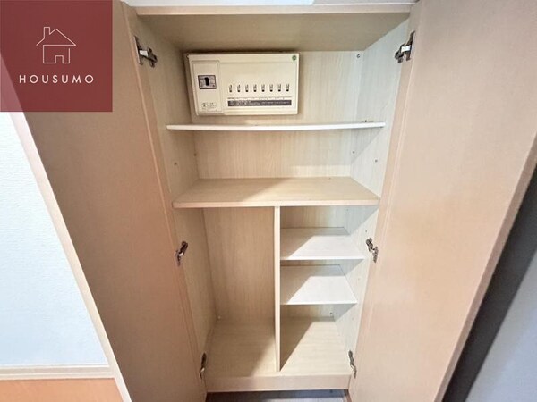 収納(こまごまとしたものを収納できそうですね)