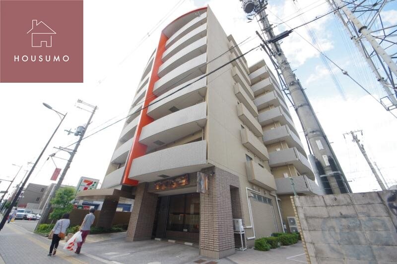 物件外観写真1　(落ち着いた雰囲気の外観です)