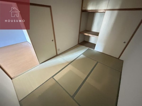 和室(趣のある和室です)