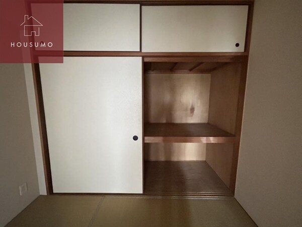 収納(同施工会社・同型モデルの室内です。（参考写真・イメージ写真）)