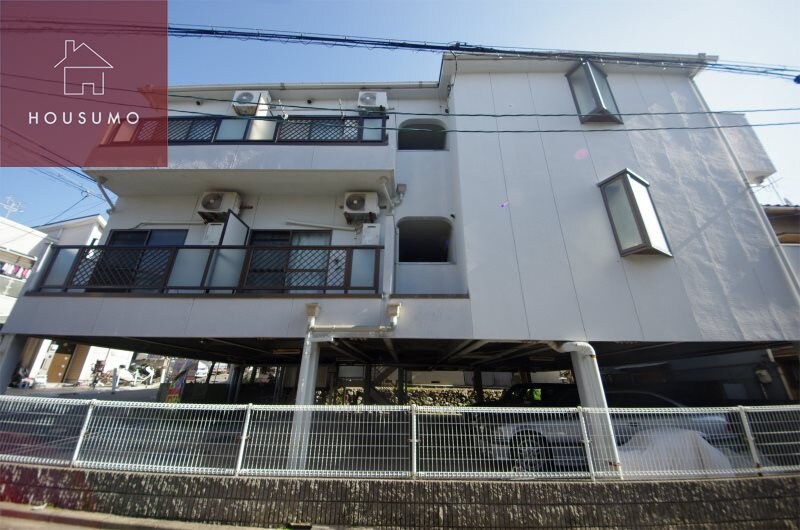 物件外観写真5　(外観もきれいです)