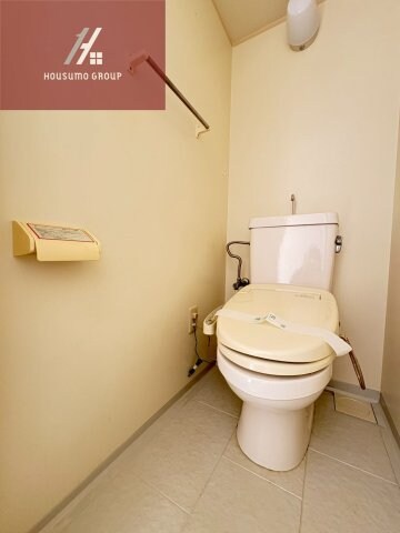 物件内観写真11　(明るい玄関です)