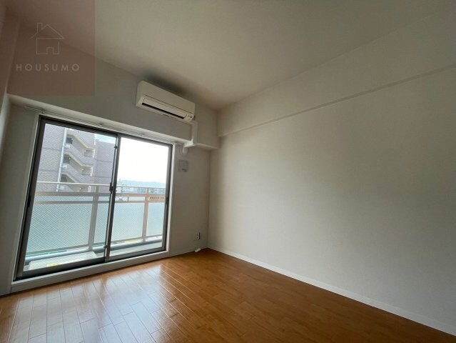 物件内観写真20　(明るい洋室です)