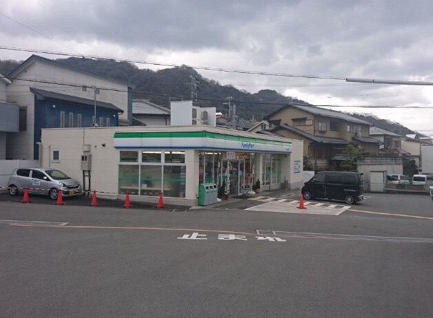 物件内観写真21　(ファミリーマート東大阪中石切店 731m)