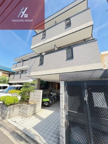 物件外観写真1　(外観もきれいです)