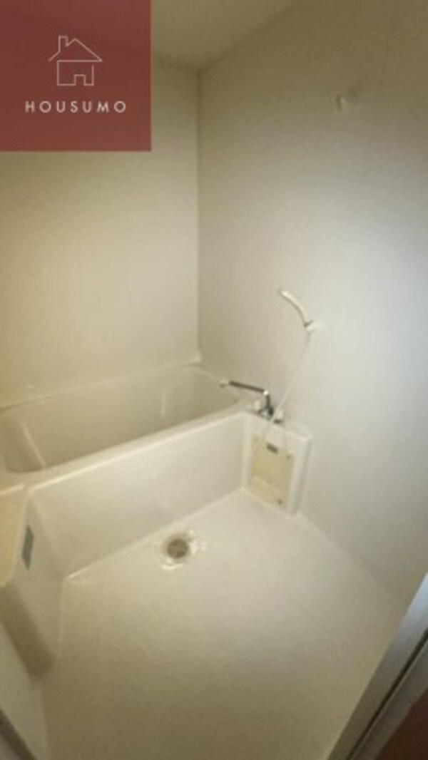 浴室(日々の疲れを癒すお風呂付です)