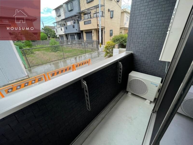 物件内観写真12　(お洗濯にも便利なバルコニー付き)