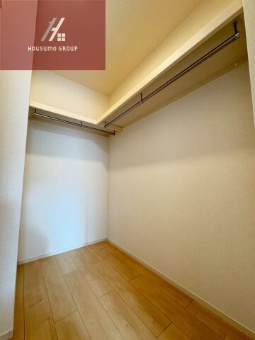 物件内観写真18　(便利な収納スペースです)