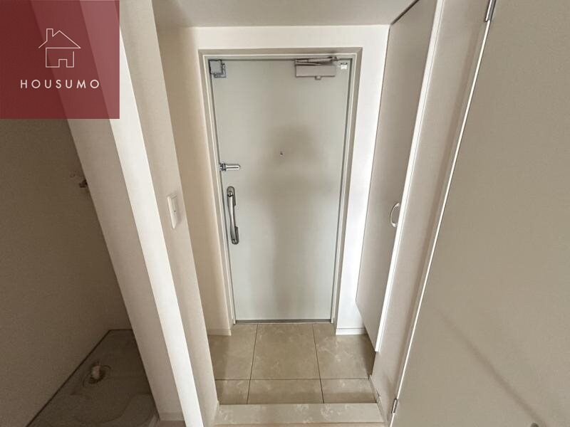 物件内観写真9　(玄関です)