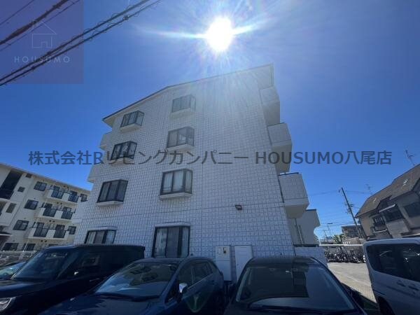 物件外観写真3　(外観は落ち着いています)