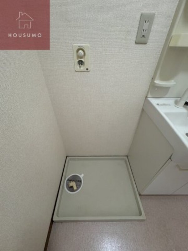 内装他(明るい色調の室内です)