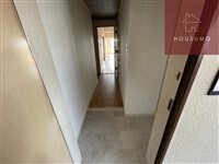 物件内観写真12　(ゆったりとした玄関です)