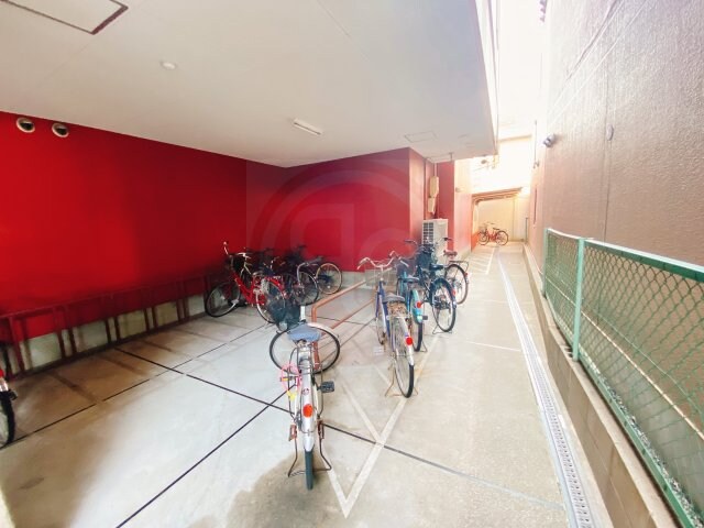 物件内観写真15　(バルコニー付きです)