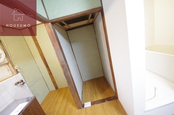 収納(たっぷりとした収納スペースです)